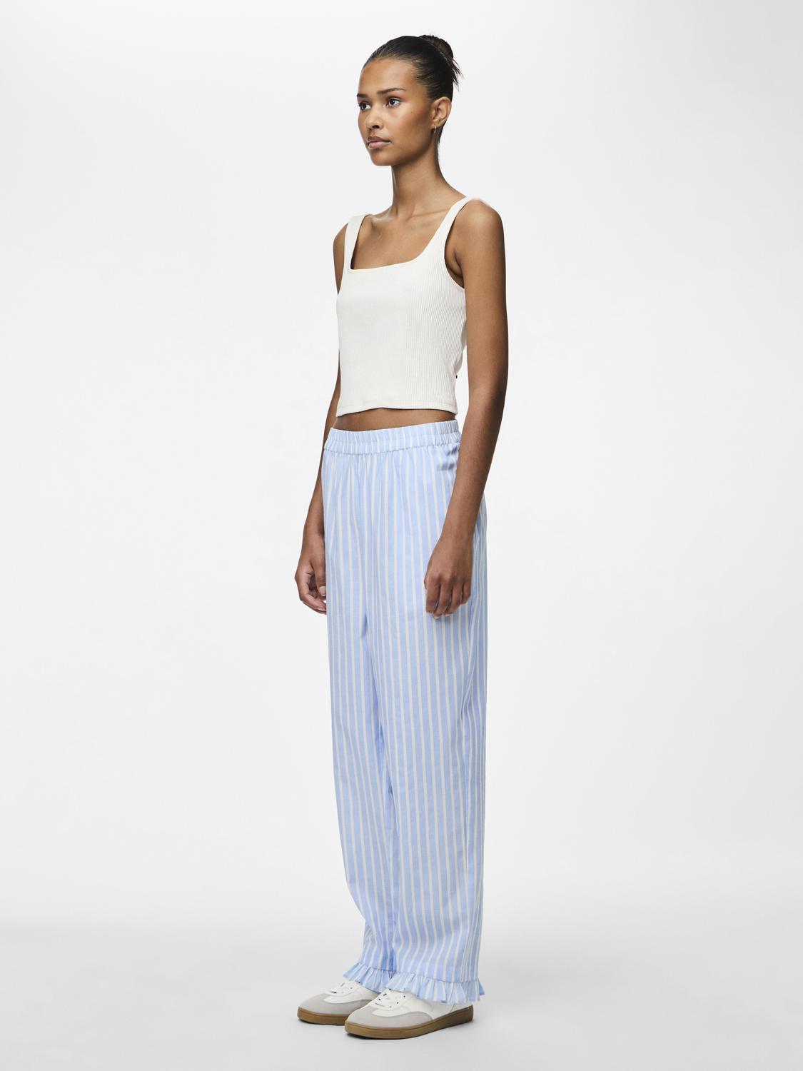 model_shot-front_full